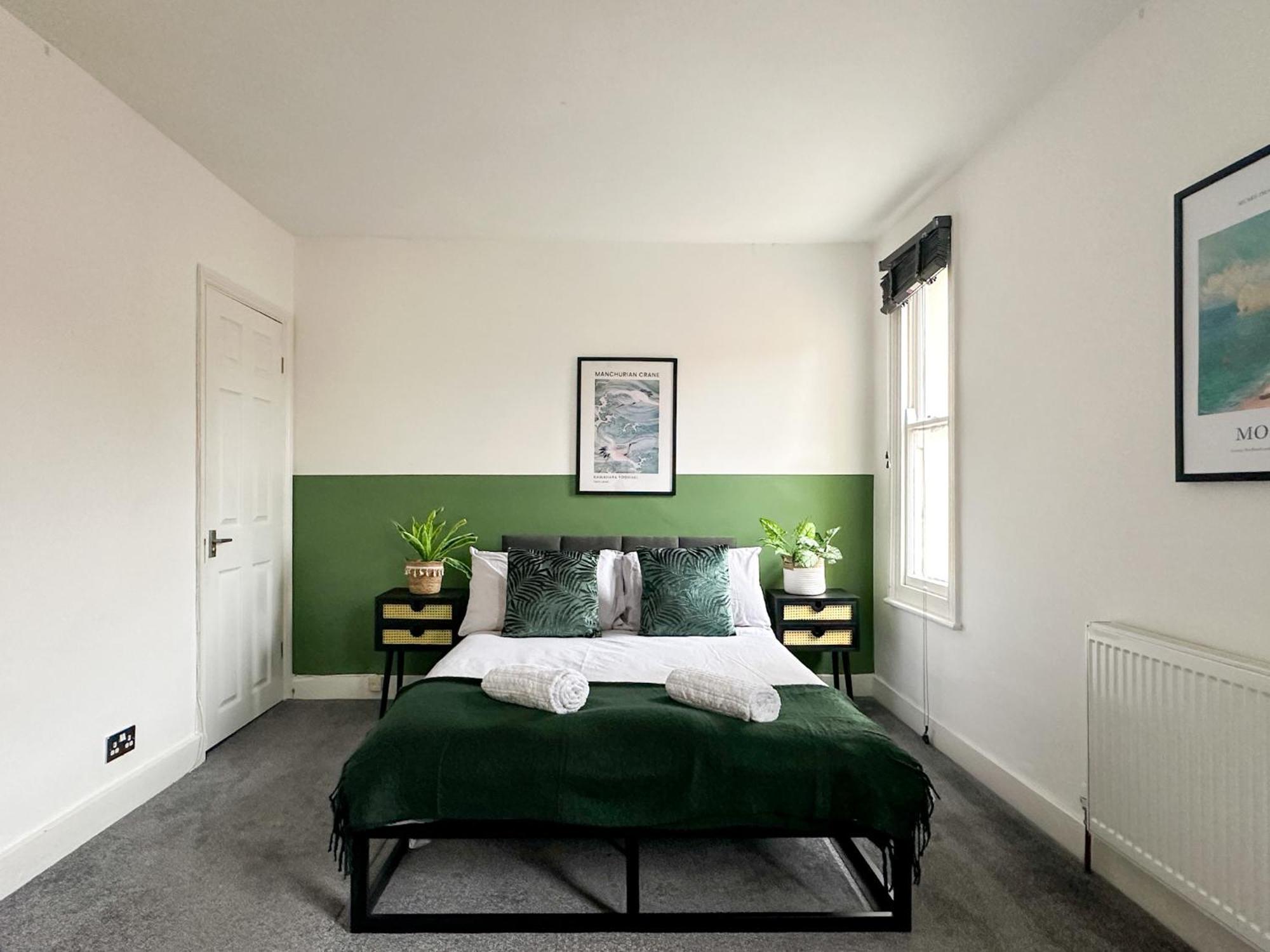 Stylish & Spacious City Centre 3-Bedroom Townhouse - Sleeps 6 Canterbury Eksteriør billede